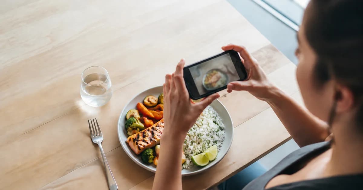 Cover image for KI-Kalorienzähler Foto-App: Mahlzeit fotografieren, Kalorien und Makros erhalten